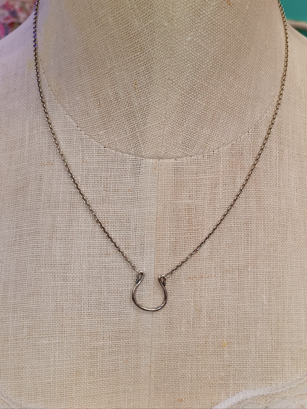James Avery Sterling Silver Horseshoe Charm Holder Pendant Necklace - Picture 3 of 9